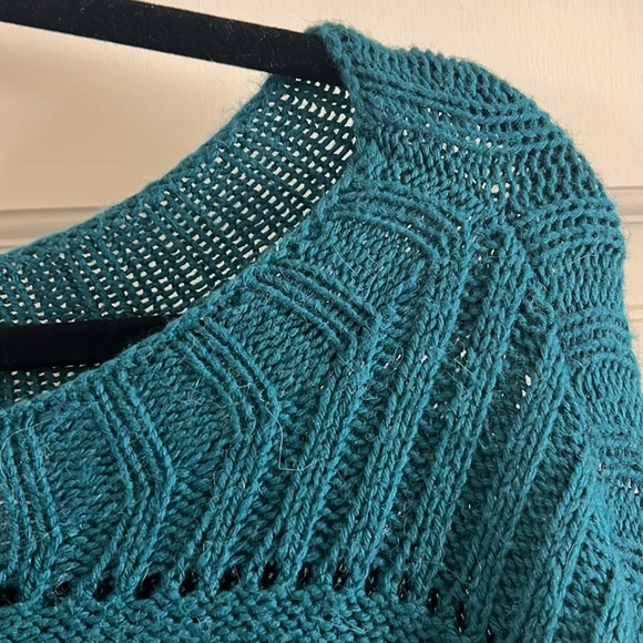 Blue green sweater from Gap, lightly worn - Picture 2 of 5
